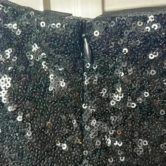 House of Harlow 1960 Sequin Faux Wrap Tie Front Mini Skirt Size S/M Black - Picture 9 of 11